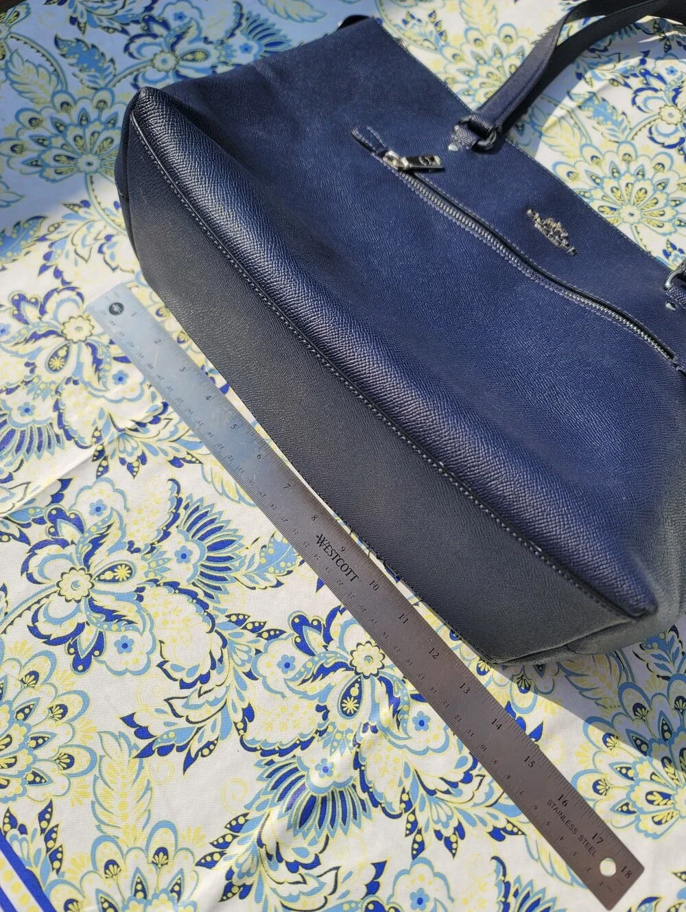 Coach Gallery Leather Tote - Picture 6 of 16